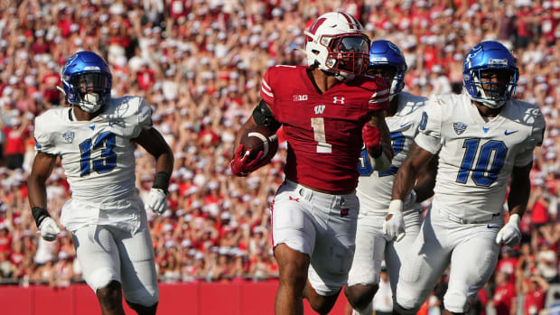 Sep 2, 2023; Madison, WI, USA; Wisconsin Badgers running back Chez Mellusi (1) runs 89 yards for a touchdown against the Buffalo Bulls during the the third quarter at Camp Randall Stadium. Mandatory Credit: Mark Hoffman-USA TODAY Sports